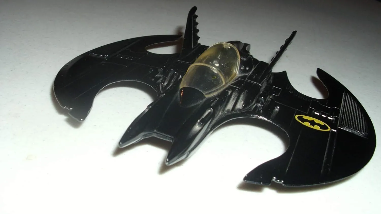 50313 batwing diecast materials