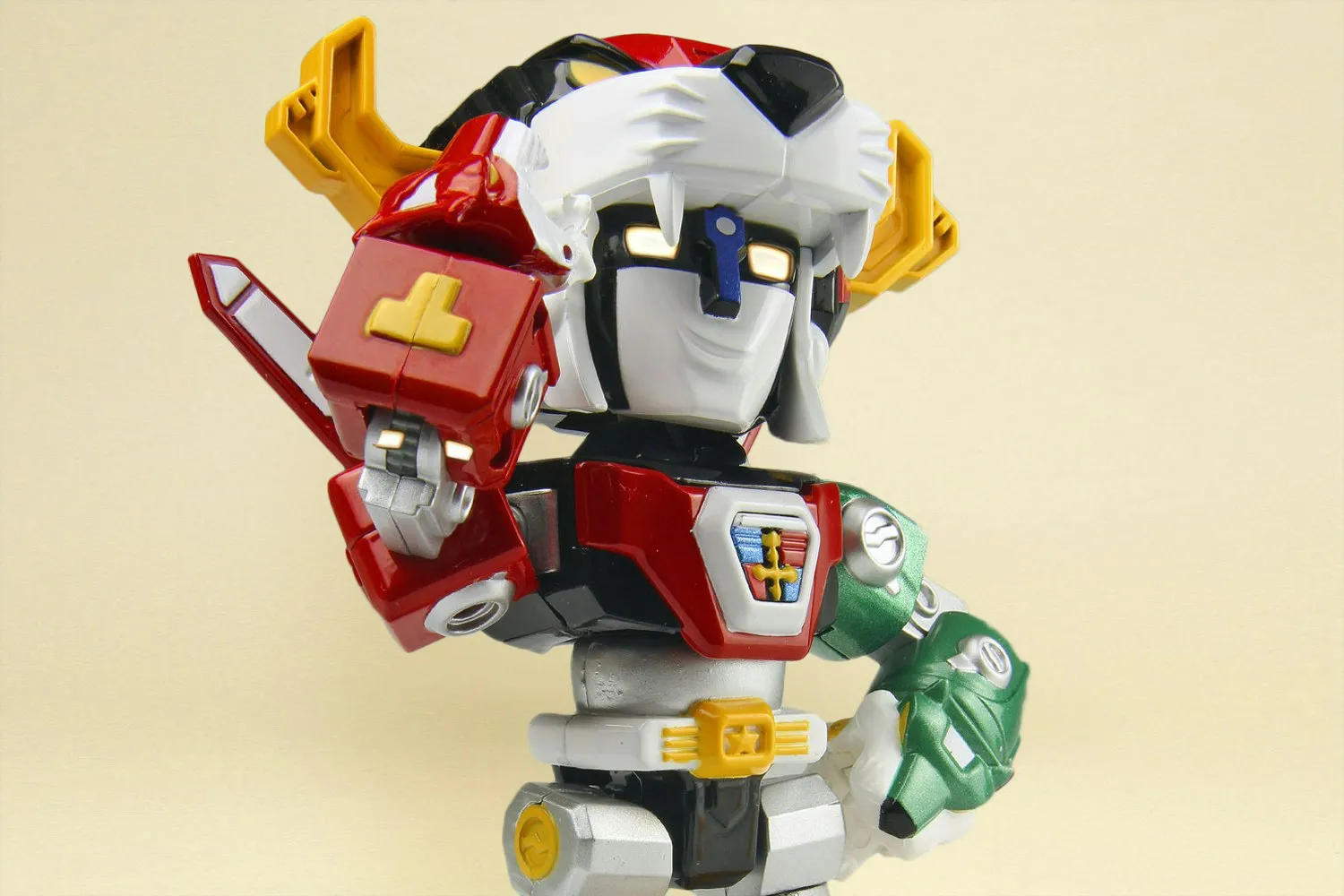 50328 voltron diecast display