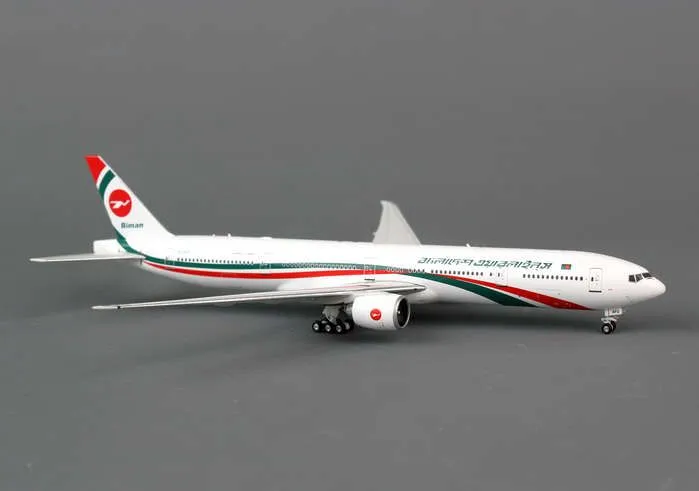 /img/50376-diecast-aircraft-display.webp