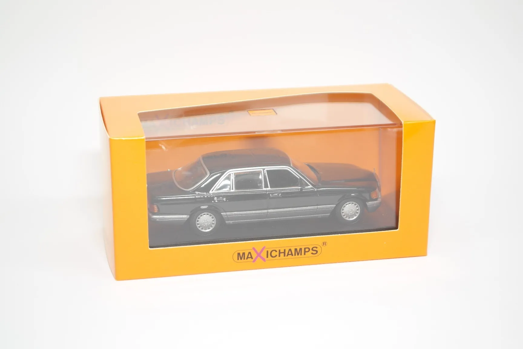 50392 diecast mercedes 560 sel collection