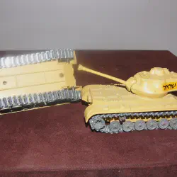 /img/50442-king-tiger-diecast.webp