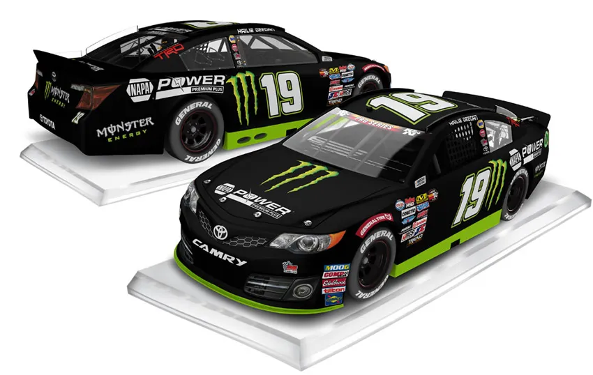 /img/50511-hailie-deegan-diecast-display.webp