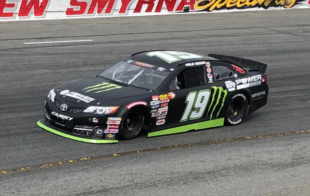 50511 hailie deegan diecast exterior