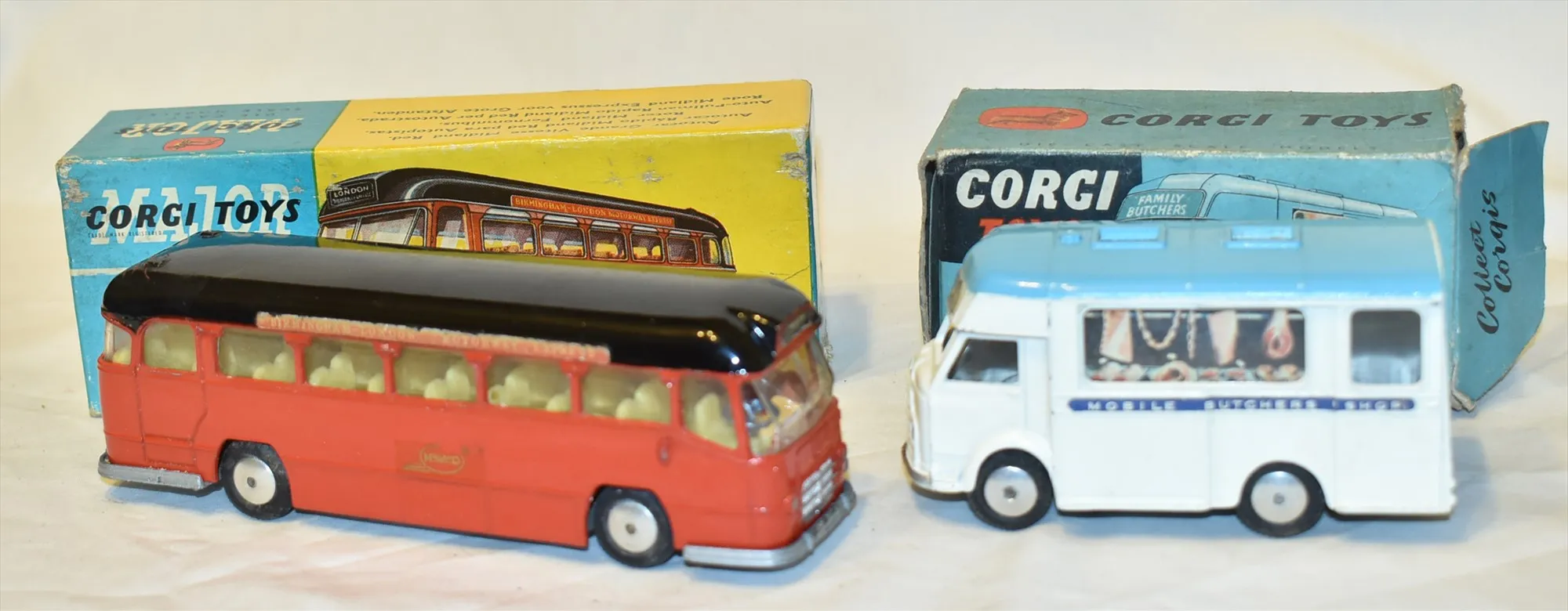 50535 corgi diecast tyre tools