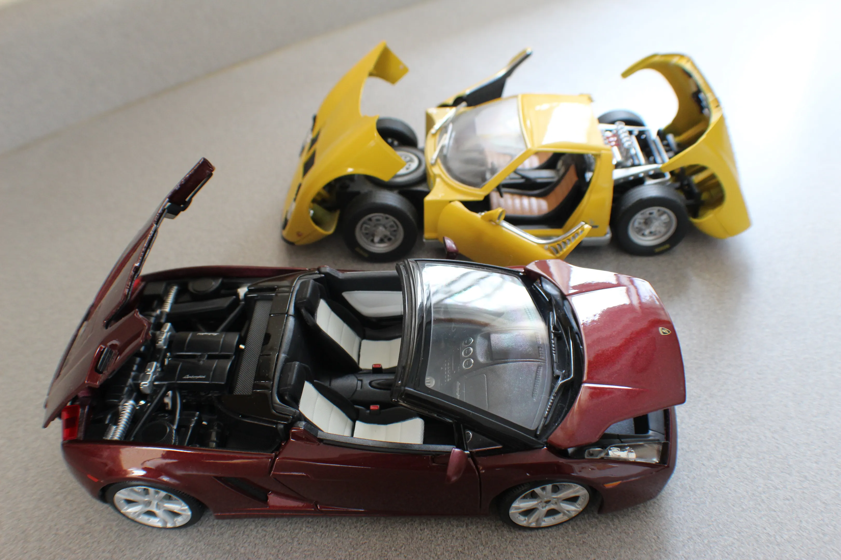 50541 diecast car display