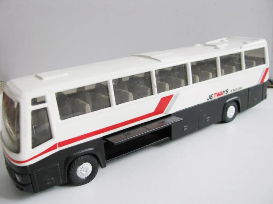 50576 volvo b10m diecast