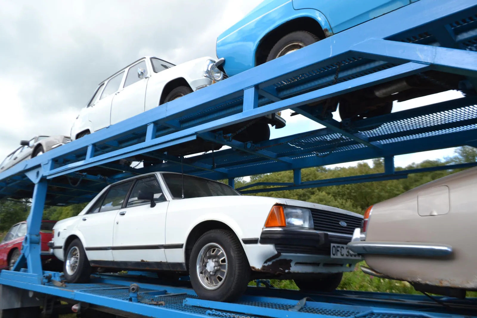 50582 ford granada diecast scale