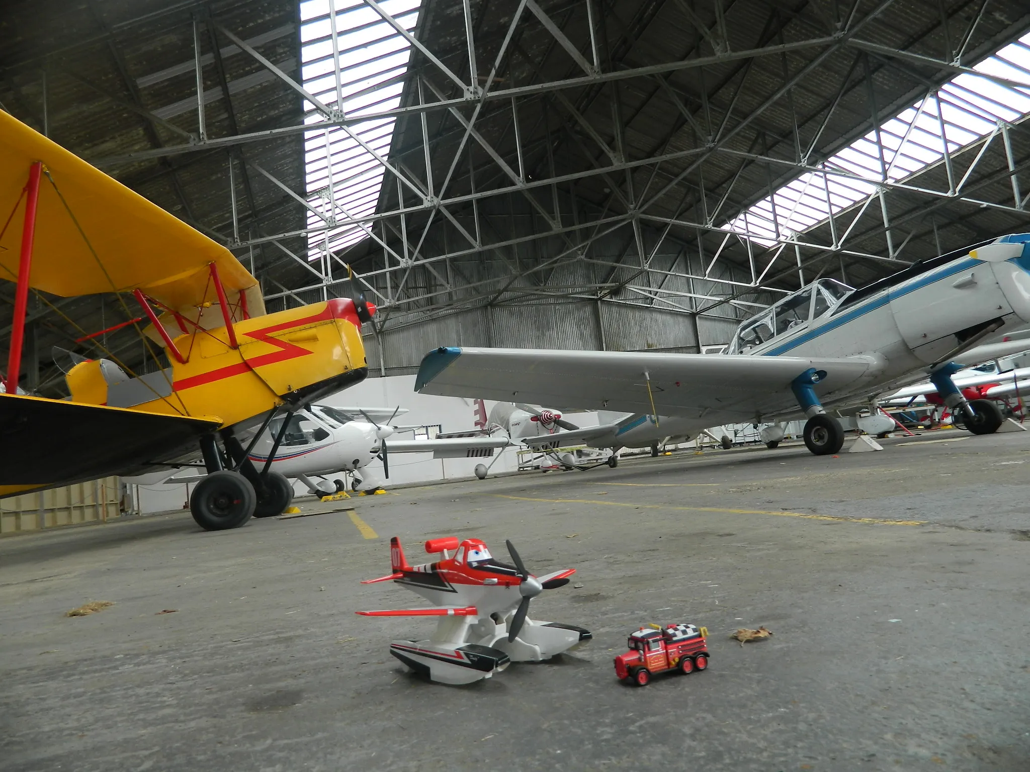 50583 disney planes fire rescue toys