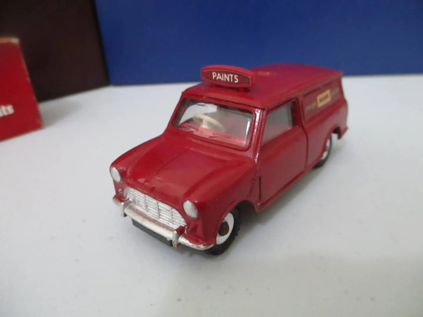 50587 dinky diecast genuine model