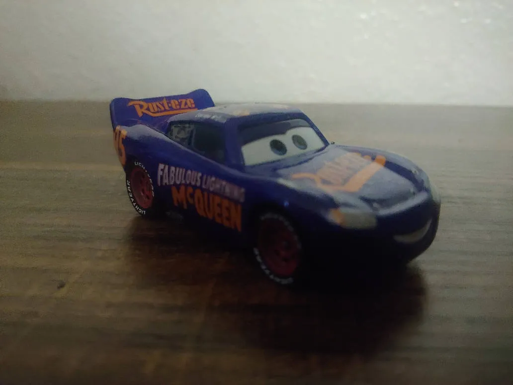 50604 rust eze lightning mcqueen diecast