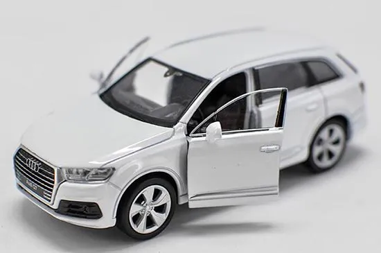 50606 diecast q7 models image6