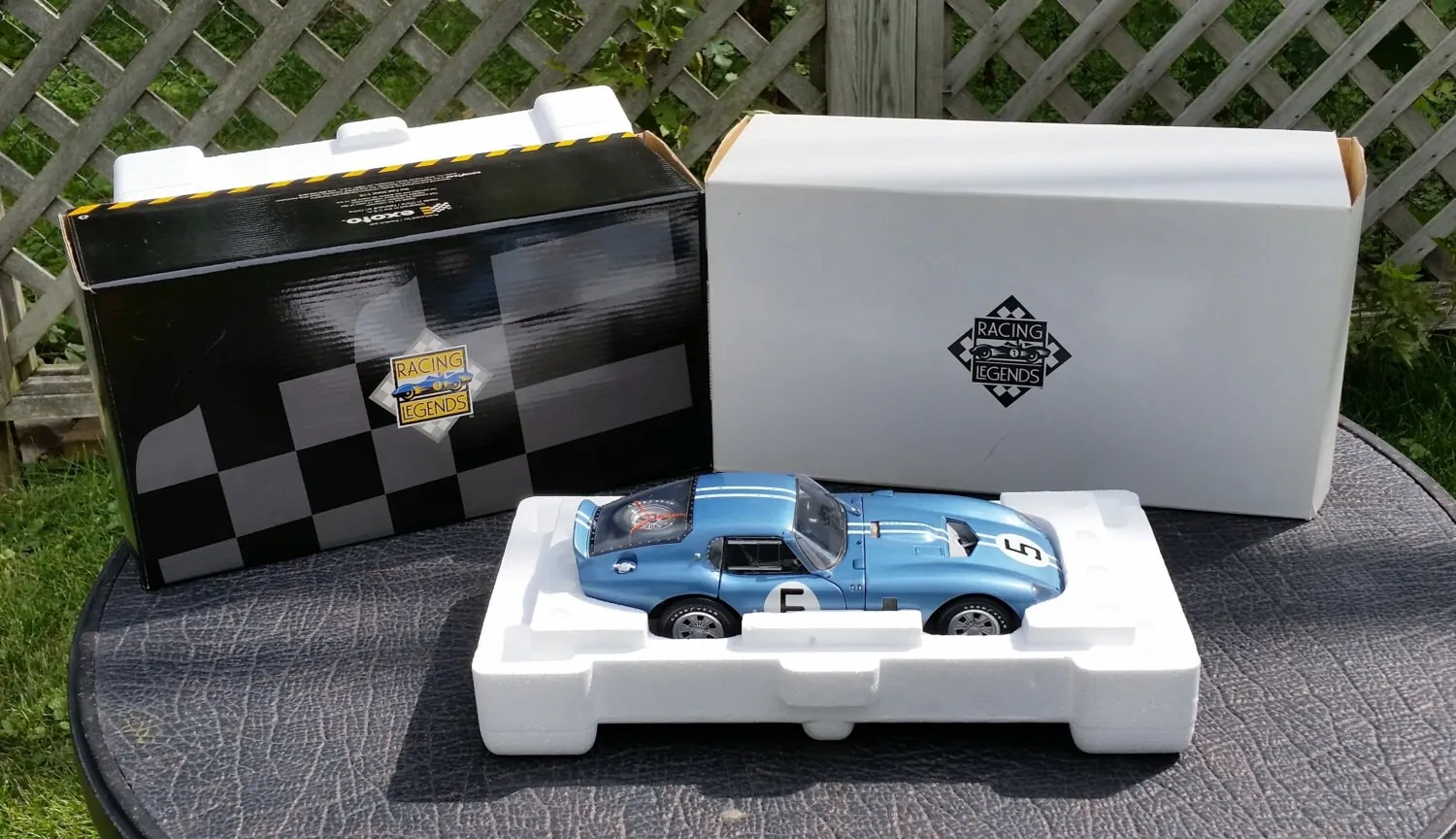 50611 daytona cobra coupe diecast retailers