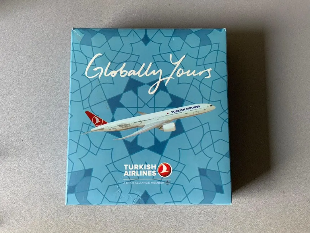 50625 caring diecast plane