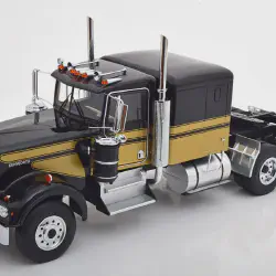 /img/50629-diecast-metal-model-truck-kits-display.webp