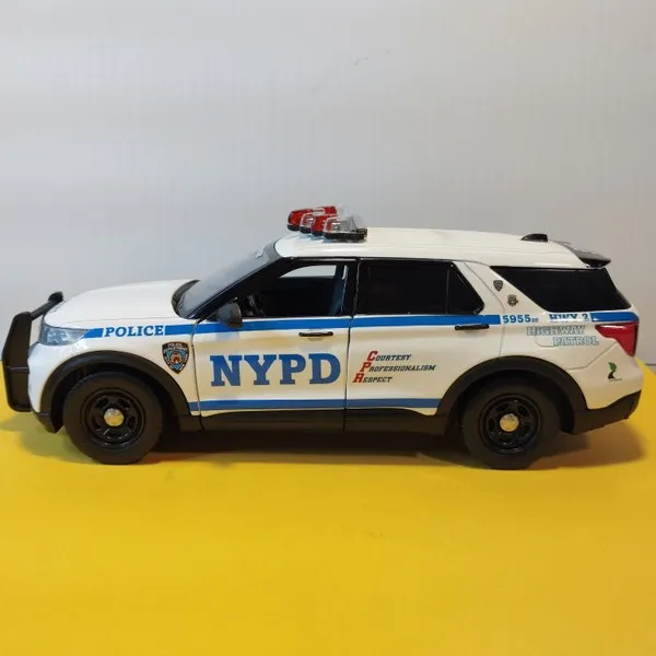 50639 police diecast vehicle display