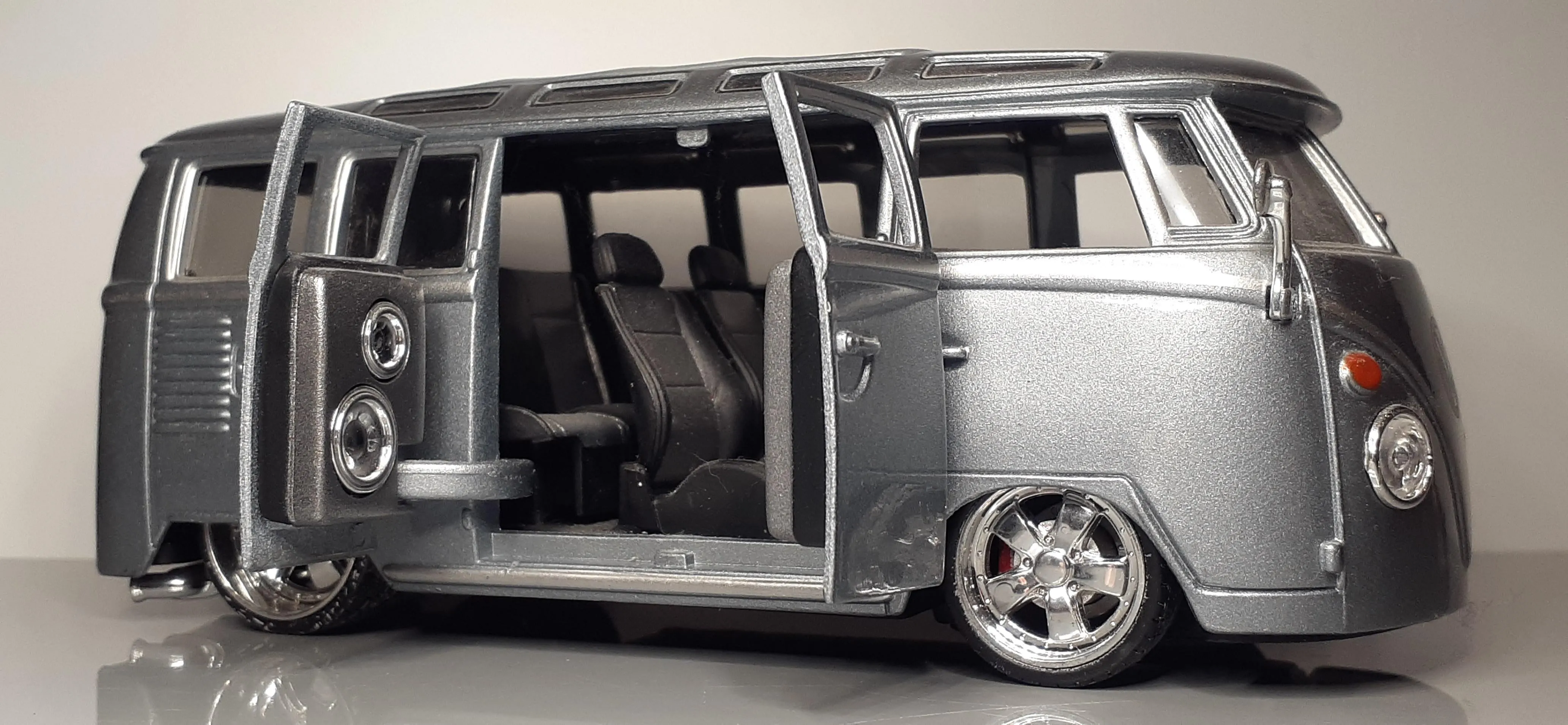 50669 diecast lighting options